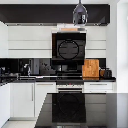 Sea Towers Luxury דירה