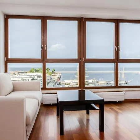 Sea Towers Luxury דירה גדינייה