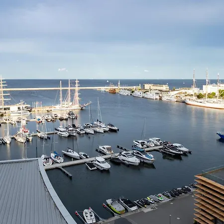 דירה Sea Towers Luxury גדינייה