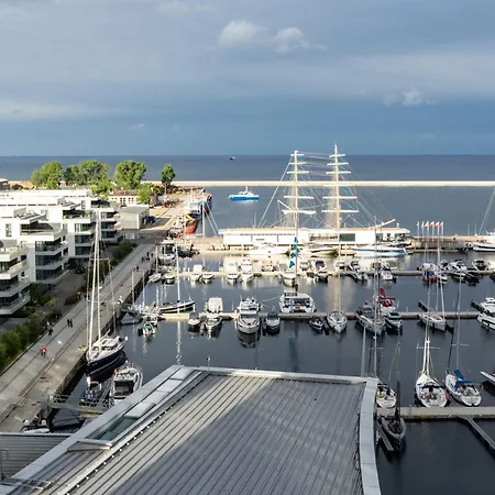 Sea Towers Luxury Апартаменты *