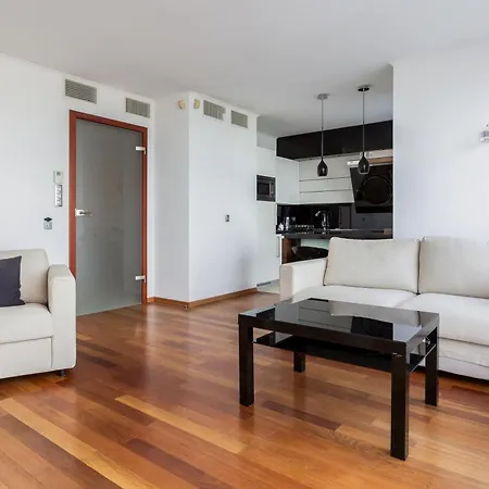 Sea Towers Luxury Апартаменты *